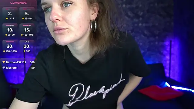 MaribelRiverr  online show from 02.25.25