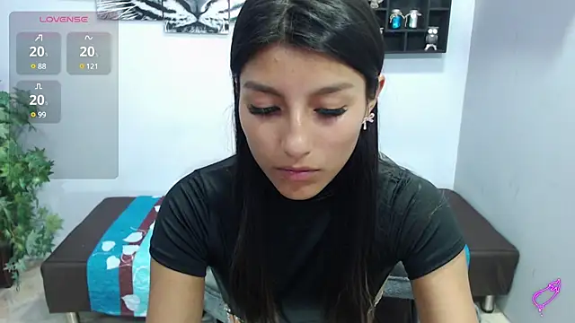 Snapshot of Cailee_Mansour chatting on 12.04.24 Cailee Mansour online show from 12.04.24