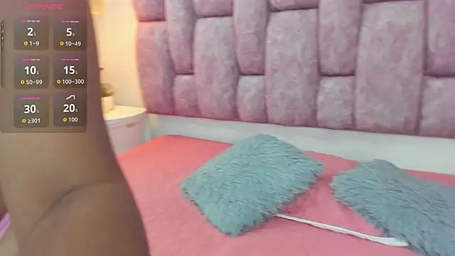 britanny-collyns online show from 09.09.25