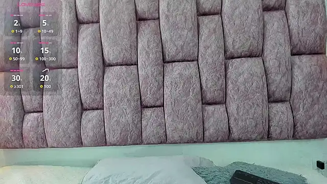 Snapshot of britanny-collyns chatting on 12.19.25 britanny-collyns online show from 12.19.25