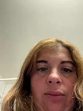 Lombada online show from 09.10.25