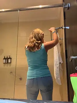 Lombada online show from 10.13.25