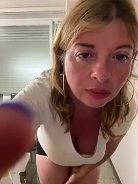 Snapshot of Lombada chatting on 07.08.26 Lombada online show from 07.08.26