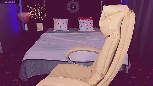 Snapshot of BettyDark chatting on 02.07.26 BettyDark online show from 02.07.26