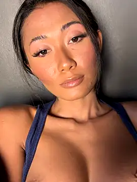 thai-dreamgirl online show from 10.19.25