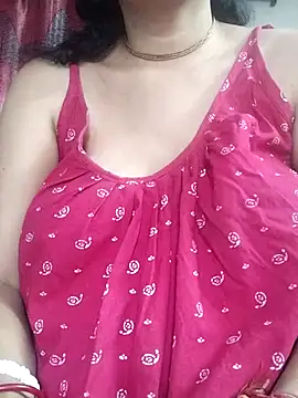 Snapshot of miss-Riy chatting on 02.16.25 miss-Riy online show from 02.16.25