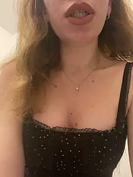 Snapshot of EvaRush chatting on 12.09.24 EvaRush online show from 12.09.24