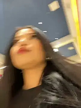 Snapshot of Chloe__Moon chatting on 12.17.24 Chloe Moon online show from 12.17.24