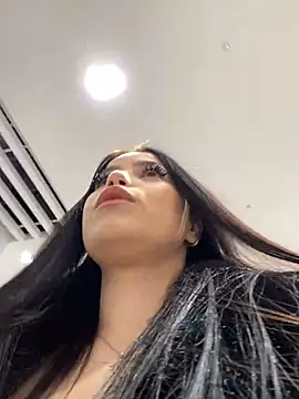 Snapshot of Chloe__Moon chatting on 12.23.24 Chloe Moon online show from 12.23.24