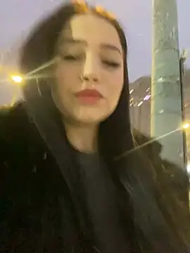 Snapshot of Chloe__Moon chatting on 12.24.24 Chloe Moon online show from 12.24.24