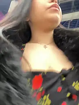 Snapshot of Chloe__Moon chatting on 12.30.24 Chloe Moon online show from 12.30.24