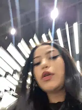 Snapshot of Chloe__Moon chatting on 01.14.25 Chloe Moon online show from 01.14.25