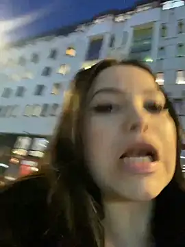 Snapshot of Chloe__Moon chatting on 01.17.25 Chloe Moon online show from 01.17.25