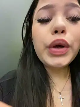 Snapshot of Chloe__Moon chatting on 01.24.25 Chloe Moon online show from 01.24.25