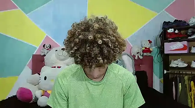 Snapshot of tylor_boy chatting on 01.09.25 tylor boy online show from 01.09.25