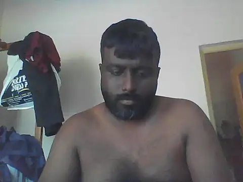 Snapshot of nikini1621 chatting on 11.04.25 nikini1621 online show from 11.04.25