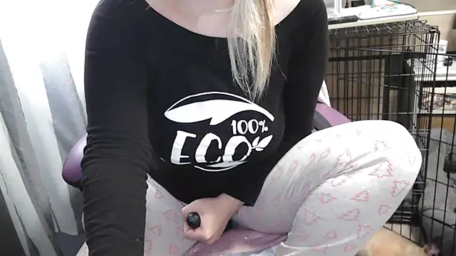 LaRa forU online show from 02.20.25
