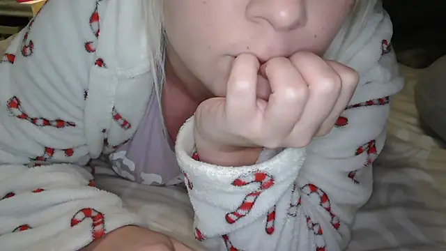 LaRa forU online show from 02.21.25