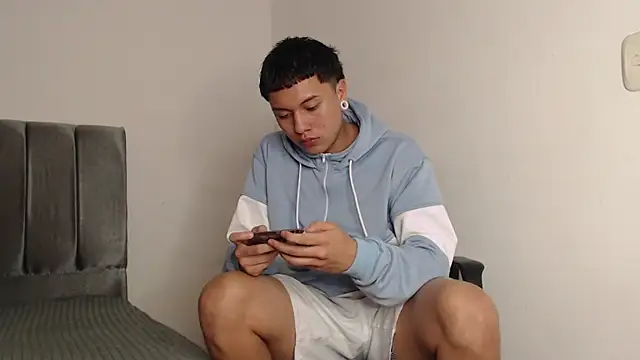 alex-lover online show from 02.28.25