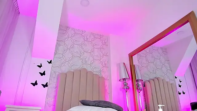 PollyGrey  online show from 02.08.25