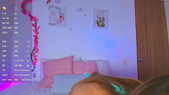 PollyGrey  online show from 03.17.26