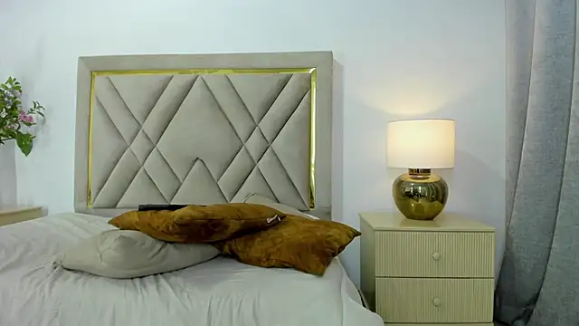 emily queen2 online show from 04.16.26