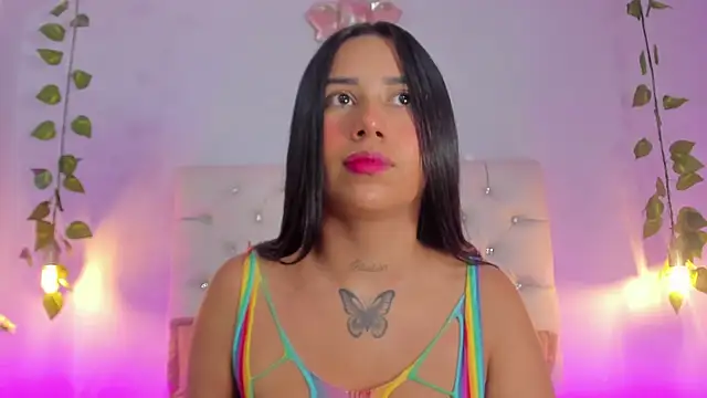 Isabella Flowers online show from 12.18.25