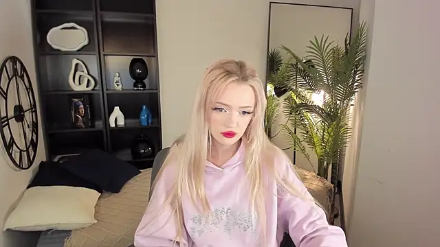 EmilyAir online show from 10.12.25