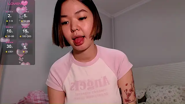 osaka nia online show from 11.09.25