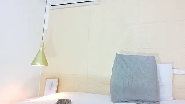 Snapshot of Chocolatte_bar chatting on 09.30.25 Chocolatte bar online show from 09.30.25