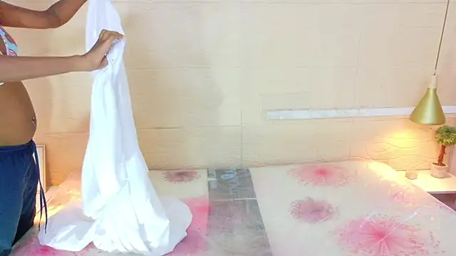 Snapshot of Chocolatte_bar chatting on 10.07.25 Chocolatte bar online show from 10.07.25