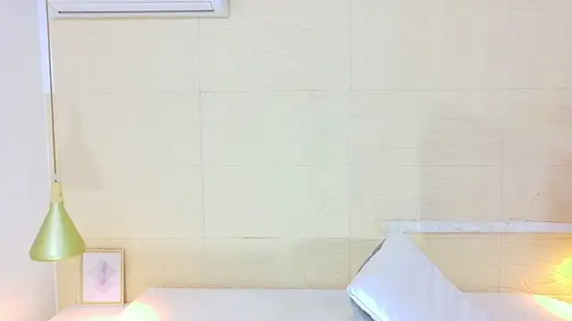 Snapshot of Chocolatte_bar chatting on 11.04.25 Chocolatte bar online show from 11.04.25