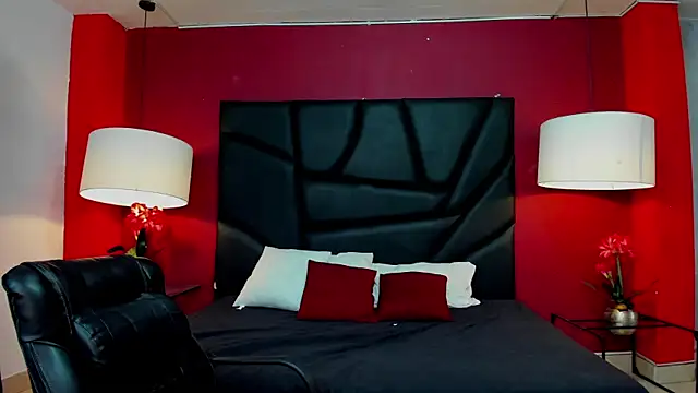 Snapshot of Matthew_Dixonn chatting on 01.11.25 Matthew Dixonn online show from 01.11.25