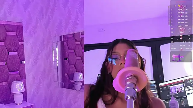 LunaAridi online show from 12.17.25