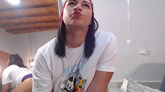 Snapshot of Luna_Florez chatting on 12.07.24 Luna Florez online show from 12.07.24