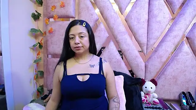 Snapshot of slut_anal_ chatting on 02.11.26 slut anal online show from 02.11.26