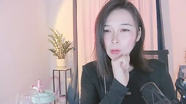 Snapshot of Amity-ox chatting on 03.19.25 Amity-ox online show from 03.19.25