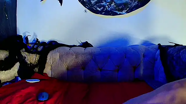 kira mz online show from 10.20.25