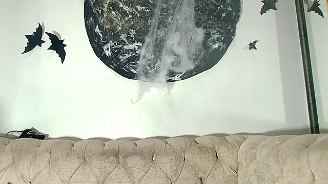 kira mz online show from 10.28.25