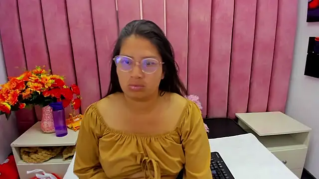 Snapshot of Miaa_Smiith_ chatting on 09.18.25 Miaa Smiith online show from 09.18.25