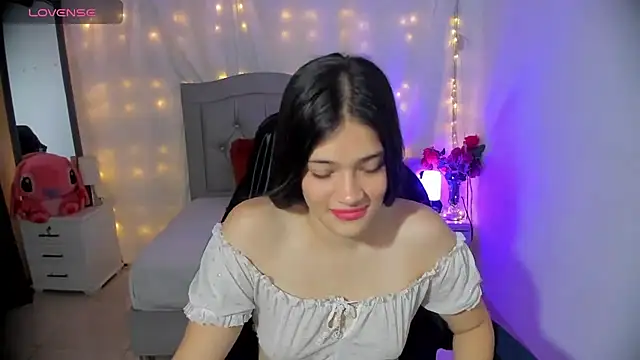 Snapshot of Alison_girl20 chatting on 01.28.25 Alison girl20 online show from 01.28.25