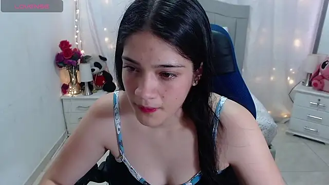Snapshot of Alison_girl20 chatting on 02.05.25 Alison girl20 online show from 02.05.25