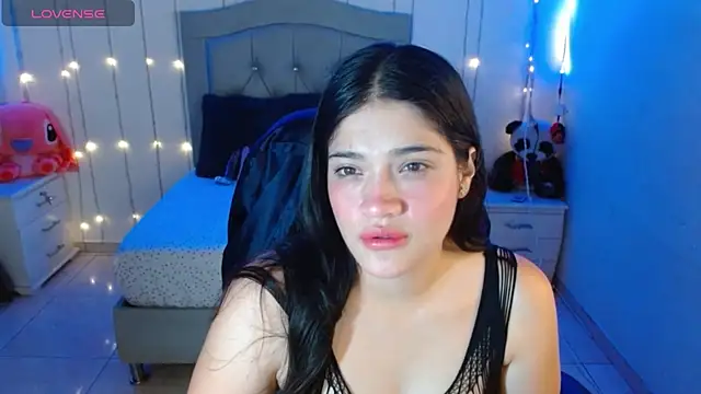 Snapshot of Alison_girl20 chatting on 10.14.25 Alison girl20 online show from 10.14.25