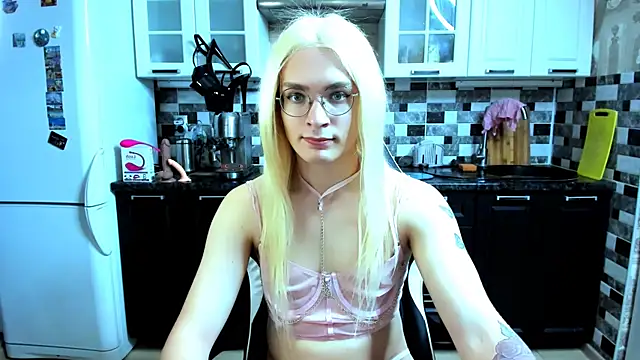 Snapshot of Jimmy_Bearn chatting on 11.15.25 Jimmy Bearn online show from 11.15.25