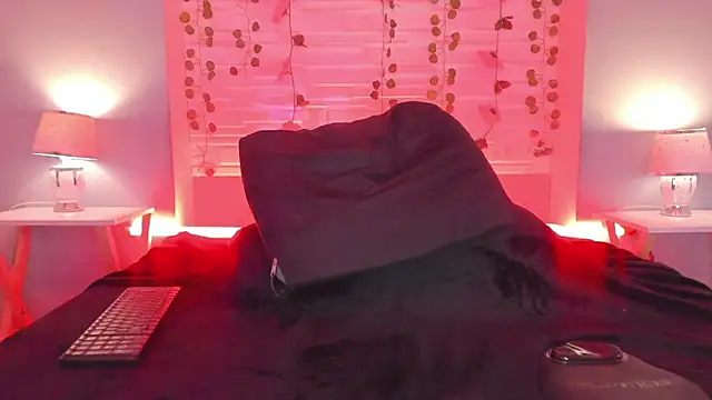 KylieMaxwell online show from 02.07.25