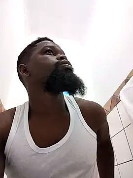 Snapshot of Chocolate_factory_man chatting on 11.18.25 Chocolate factory man online show from 11.18.25