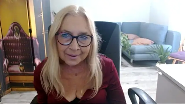 sofia xkiss online show from 10.12.25