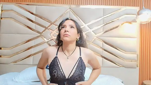 Snapshot of Sluttyandmature chatting on 02.12.25 Sluttyandmature online show from 02.12.25