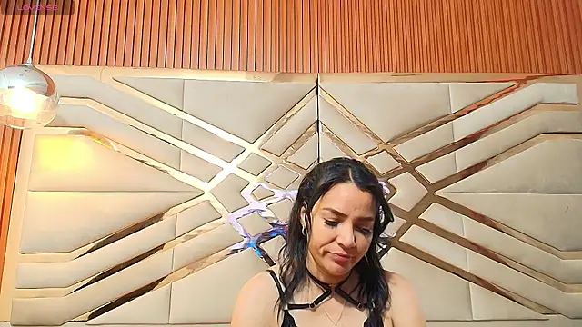 Snapshot of Sluttyandmature chatting on 03.03.25 Sluttyandmature online show from 03.03.25