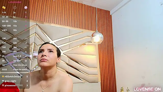 Snapshot of Sluttyandmature chatting on 03.17.25 Sluttyandmature online show from 03.17.25